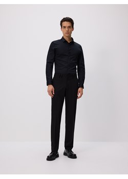 Reserved - Gładka koszula super slim fit - czarny ze sklepu Reserved w kategorii Koszule męskie - zdjęcie 185492194