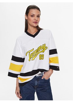 Tommy Jeans Bluzka Collegiate 85 DW0DW14862 Biały Oversize ze sklepu MODIVO w kategorii Bluzki damskie - zdjęcie 185494853