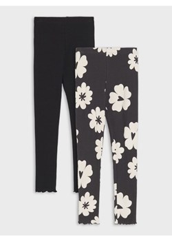 Sinsay - Prążkowane legginsy 2 pack - wielobarwny - id: ZE806-MLC - marki Sinsay - 185501100 Sinsay - Prążkowane legginsy 2 pack - wielobarwny ze sklepu Sinsay w kategorii Spodnie dziewczęce - zdjęcie 185501100