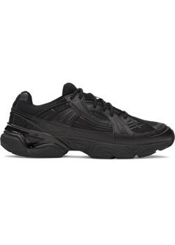 Sneaksersy uniseks Under Armour UA Sola - czarne ze sklepu Sportstylestory.com w kategorii Buty sportowe męskie - zdjęcie 185504350