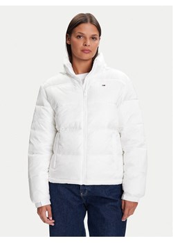 Tommy Jeans Kurtka zimowa DW0DW21619 Biały Relaxed Fit ze sklepu MODIVO w kategorii Kurtki damskie - zdjęcie 185521671