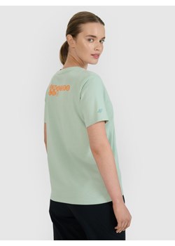 Damski t-shirt z nadrukiem oversize 4F 4FWSS25TTSHF2238 - zielony ze sklepu Sportstylestory.com w kategorii Bluzki damskie - zdjęcie 185524493
