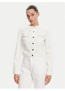 Guess Kurtka przejściowa 172731 Biały Classic Fit ze sklepu MODIVO w kategorii Kurtki damskie - zdjęcie 185541053