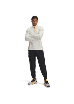 Męskie spodnie do biegania Under Armour UA Trail Run Pants - czarne ze sklepu Sportstylestory.com w kategorii Spodnie męskie - zdjęcie 185546871
