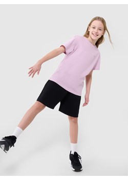 Dziewczęce spodenki dresowe 4F 4FJWMM00TSHOF630 - czarne ze sklepu Sportstylestory.com w kategorii Spodenki dziewczęce - zdjęcie 185547080