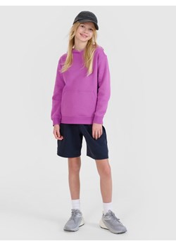 Dziewczęce spodenki dresowe 4F 4FJWMM00TSHOF630 - granatowe ze sklepu Sportstylestory.com w kategorii Spodenki dziewczęce - zdjęcie 185547091