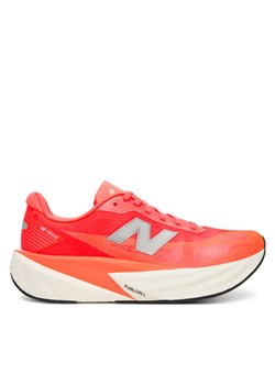 Buty do biegania New Balance FuelCell Rebel v5 WFCXL5A Czerwony ze sklepu eobuwie.pl w kategorii Buty sportowe damskie - zdjęcie 185574872
