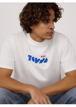 Reserved - T-shirt boxy z nadrukiem - biały ze sklepu Reserved w kategorii T-shirty męskie - zdjęcie 185580181