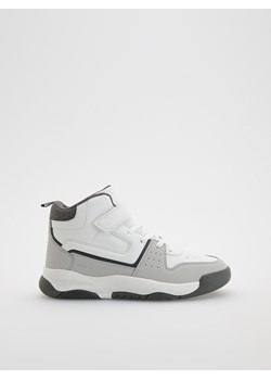 Reserved - Sneakersy z rzepami - jasnoszary ze sklepu Reserved w kategorii Buty sportowe dziecięce - zdjęcie 185580424