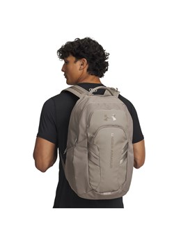 Plecak treningowy uniseks Under Armour UA Hustle 6.0 Pro Bp - brązowy ze sklepu Sportstylestory.com w kategorii Plecaki - zdjęcie 185581264