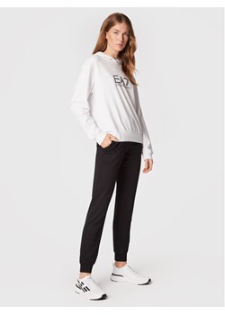 EA7 Emporio Armani Dres 6LTV60 TJEAZ 22BA Biały Regular Fit ze sklepu MODIVO w kategorii Dresy damskie - zdjęcie 185583563