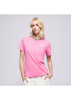 NIKE T-SHIRT W NSW CLUB SS TEE ze sklepu Sizeer w kategorii Bluzki damskie - zdjęcie 185584312