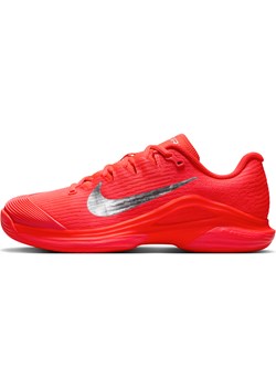 Damskie buty do tenisa na twarde korty Nike Vapor 12 Premium - Czerwony ze sklepu Nike poland w kategorii Buty sportowe damskie - zdjęcie 185602234