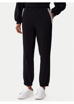 TWINSET Spodnie dresowe 252LI2MDD Czarny Regular Fit ze sklepu MODIVO w kategorii Spodnie damskie - zdjęcie 185602851