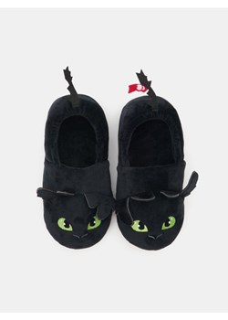 Sinsay - Kapcie z aplikacjami 3D How to train Your Dragon - czarny ze sklepu Sinsay w kategorii Kapcie dziecięce - zdjęcie 185615740