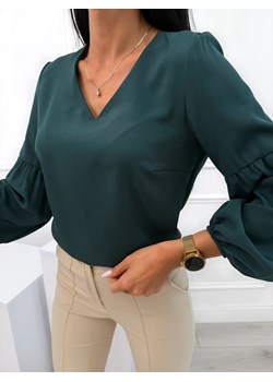 Ciemnozielona Elegancka Bluzka z Dekoltem V ze sklepu ModnaKiecka.pl w kategorii Bluzki damskie - zdjęcie 185616860