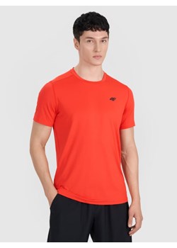 Męska koszulka treningowa 4F 4FWAW25TFTSM1521 - czerwona ze sklepu Sportstylestory.com w kategorii T-shirty męskie - zdjęcie 185625554