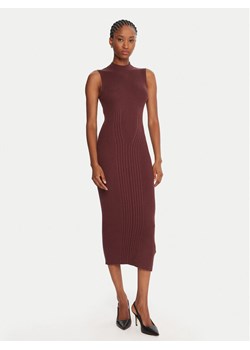 Guess Sukienka dzianinowa W5BK23 Z3OW2 Brązowy Slim Fit ze sklepu MODIVO w kategorii Sukienki - zdjęcie 185635041