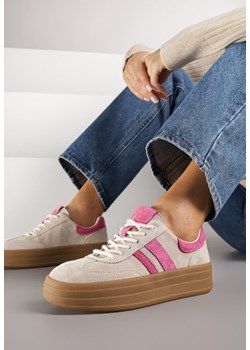 Beżowo-Fuksjowe Zamszowe Sneakersy na Grubej Podeszwie z Paskami i Skórzaną Wkładką Felenne ze sklepu born2be.pl w kategorii Buty sportowe damskie - zdjęcie 185644672
