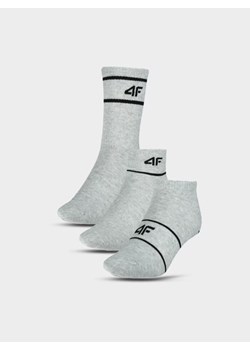 Skarpetki casual uniseks (3-pack) 4F 4FWMM00USOCU377 - szare ze sklepu Sportstylestory.com w kategorii Skarpetki męskie - zdjęcie 185650183