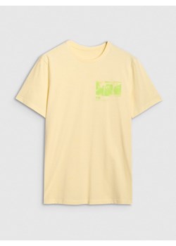Męski t-shirt z nadrukiem 4F 4FRSS24TTSHM2106 - żółty ze sklepu Sportstylestory.com w kategorii T-shirty męskie - zdjęcie 185650290