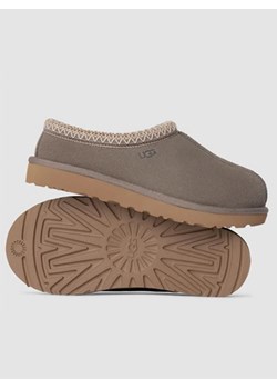 UGG Kapcie &quot;Tasman&quot; w kolorze szarym ze skóry owczej ze sklepu Limango Polska w kategorii Kapcie damskie - zdjęcie 185650792