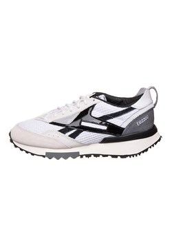Reebok Skórzane sneakersy w kolorze biało-kremowo-czarnym ze sklepu Limango Polska w kategorii Buty sportowe męskie - zdjęcie 185668703