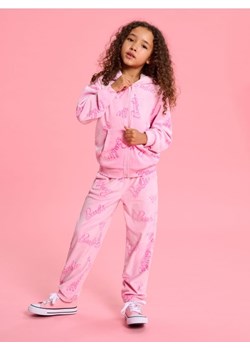 Sinsay - Spodnie pull on z gumką w pasie Barbie - różowy - id: 124GA-30X - marki Sinsay - 185677481 Sinsay - Spodnie pull on z gumką w pasie Barbie - różowy ze sklepu Sinsay w kategorii Spodnie dziewczęce - zdjęcie 185677481