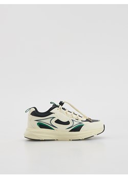 Reserved - Sportowe sneakersy - złamana biel - id: 637GO-01X - marki Reserved - 185678220 Reserved - Sportowe sneakersy - złamana biel ze sklepu Reserved w kategorii Buty sportowe dziecięce - zdjęcie 185678220