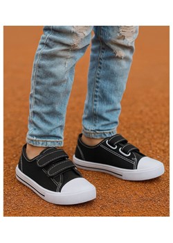 Czarne tenisówki dla chłopca na rzepy /F8-1 18099 T189/ ze sklepu Pantofelek24.pl w kategorii Trampki dziecięce - zdjęcie 185686080