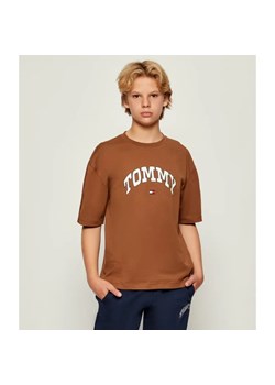 Tommy Hilfiger T-shirt VARSITY RAISED | Regular Fit ze sklepu Gomez Fashion Store w kategorii T-shirty chłopięce - zdjęcie 185694972