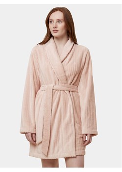 Triumph Szlafrok Robes Fleece Robe 3/4 10216521 Różowy ze sklepu MODIVO w kategorii Szlafroki damskie - zdjęcie 185698170