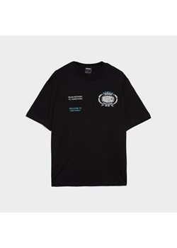 HOODRICH T-SHIRT NOIR- OVERSIZED T-SHIRT ze sklepu JD Sports  w kategorii T-shirty męskie - zdjęcie 185699301