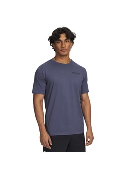 Męska koszulka z nadrukiem Under Armour Project Rock Q3 SS - szara ze sklepu Sportstylestory.com w kategorii T-shirty męskie - zdjęcie 185704243
