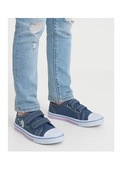 Niebieskie dziewczęce trampki na rzepy /A6-2 18113 200/ ze sklepu Pantofelek24.pl w kategorii Trampki dziecięce - zdjęcie 185712972