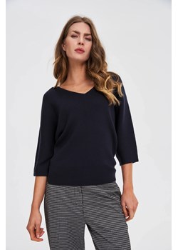Sweter z rękawami 3/4 granatowy ze sklepu Moodo.pl w kategorii Swetry damskie - zdjęcie 185715894