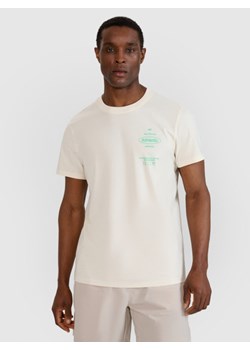 Męski t-shirt z nadrukiem 4F 4FRSS25TTSHM2688 - beżowy ze sklepu Sportstylestory.com w kategorii T-shirty męskie - zdjęcie 185716171