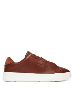 Tommy Hilfiger Sneakersy Th Court Core Cognac FM0FM05729 Brązowy ze sklepu MODIVO w kategorii Buty sportowe męskie - zdjęcie 185720011