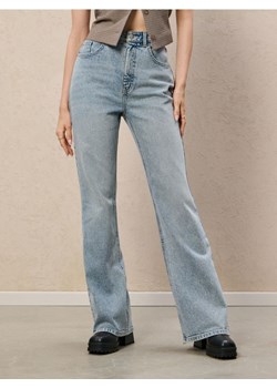 Sinsay - Jeansy flare mid waist - niebieski ze sklepu Sinsay w kategorii Jeansy damskie - zdjęcie 185730970