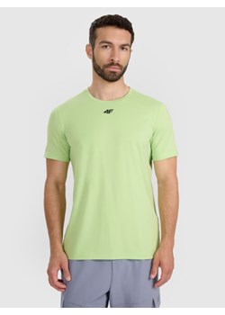 Męska koszulka treningowa 4F 4FWAW25TFTSM1522 - zielona ze sklepu Sportstylestory.com w kategorii T-shirty męskie - zdjęcie 185736793