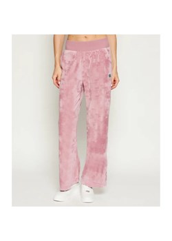 Hugo Bodywear Spodnie dresowe VELVET | Regular Fit ze sklepu Gomez Fashion Store w kategorii Spodnie damskie - zdjęcie 185740911