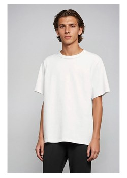 Weekday Koszulka w kolorze białym ze sklepu Limango Polska w kategorii T-shirty męskie - zdjęcie 185745343
