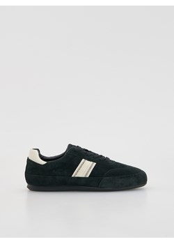 Reserved - Zamszowe sneakersy - czarny ze sklepu Reserved w kategorii Buty sportowe damskie - zdjęcie 185752172