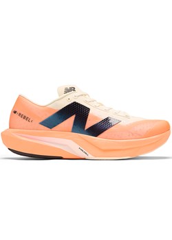 Buty męskie New Balance FuelCell Rebel v4 MFCXCO4 – pomarańczowe ze sklepu New Balance Poland w kategorii Buty sportowe męskie - zdjęcie 185753190