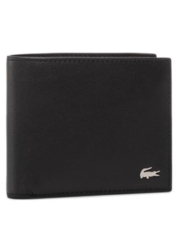 Duży Portfel Męski Lacoste Small Billfold NH1115FG Czarny - id: 3608074195317 - marki Lacoste - 185757172 Duży Portfel Męski Lacoste Small Billfold NH1115FG Czarny ze sklepu eobuwie.pl w kategorii Portfele męskie - zdjęcie 185757172