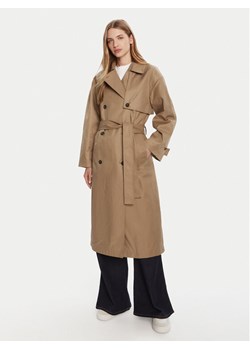 Calvin Klein Trencz LV044C501G Brązowy Regular Fit ze sklepu MODIVO w kategorii Płaszcze damskie - zdjęcie 185757502