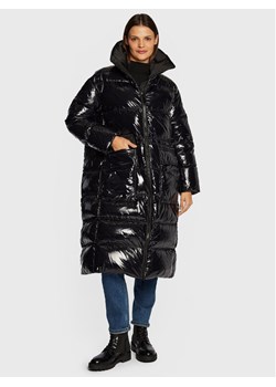 Calvin Klein Płaszcz zimowy High Shine K20K204687 Czarny Regular Fit ze sklepu MODIVO w kategorii Płaszcze damskie - zdjęcie 185761423