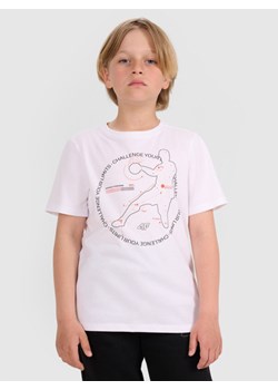Chłopięcy t-shirt z nadrukiem 4F 4FJWAW25TTSHM2413 - biały ze sklepu Sportstylestory.com w kategorii T-shirty chłopięce - zdjęcie 185769941