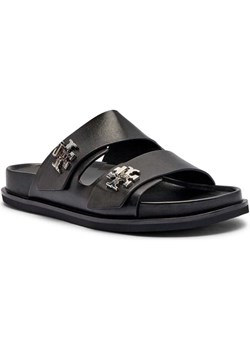 TORY BURCH Skórzane klapki TURNLOCK SPORT SLIDE ze sklepu Gomez Fashion Store w kategorii Klapki damskie - zdjęcie 185771222