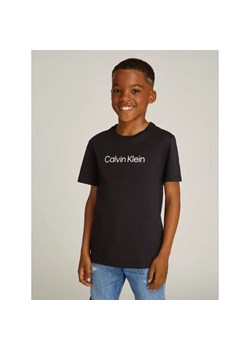Calvin Klein Jeans T-shirt | Regular Fit ze sklepu Gomez Fashion Store w kategorii T-shirty chłopięce - zdjęcie 185776182